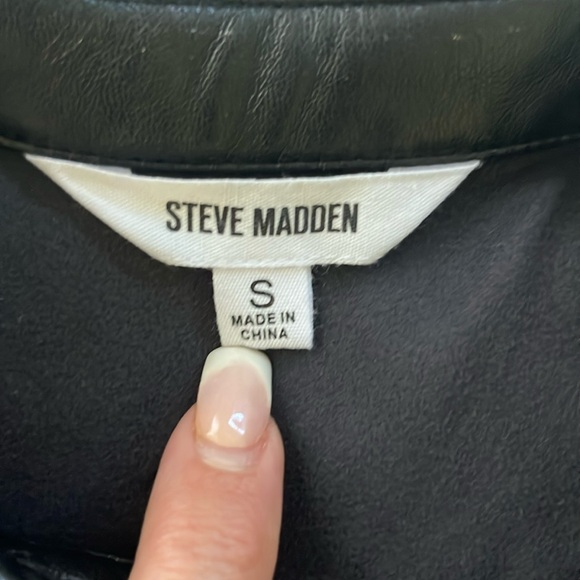 Sammy Faux Leather Shirt Dress in Black STEVE MADDEN - Picture 3 of 11